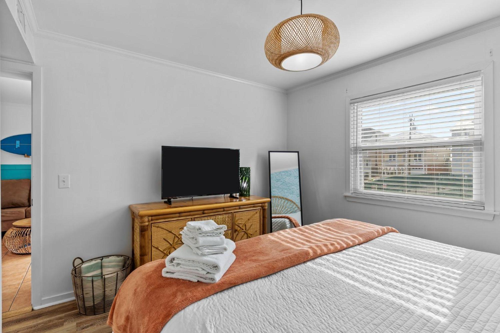 Hang Ten Hideaway, Pool, Condo, Parking - 6 Person Max Occupancy Carolina Beach Esterno foto