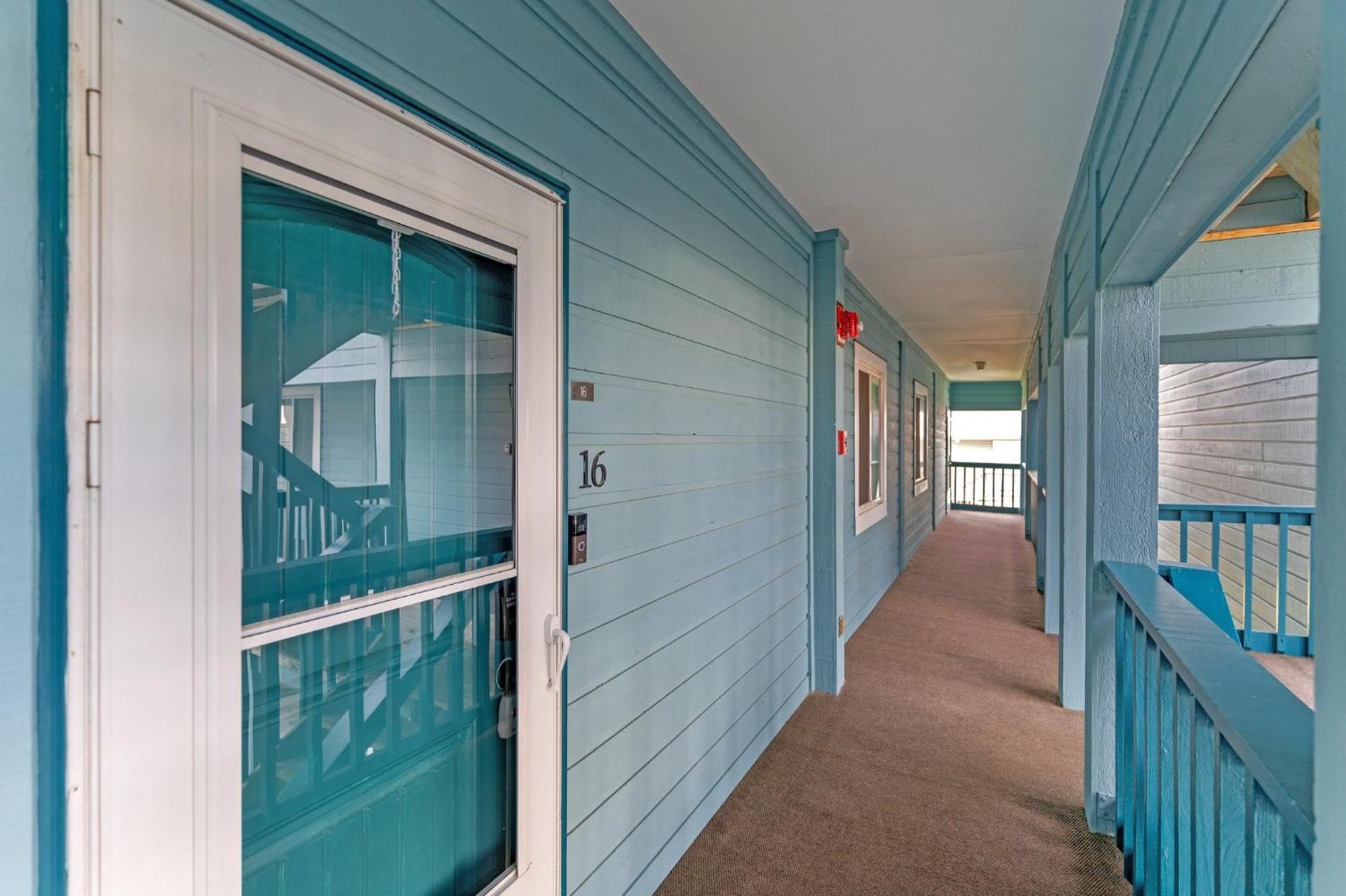 Hang Ten Hideaway, Pool, Condo, Parking - 6 Person Max Occupancy Carolina Beach Esterno foto