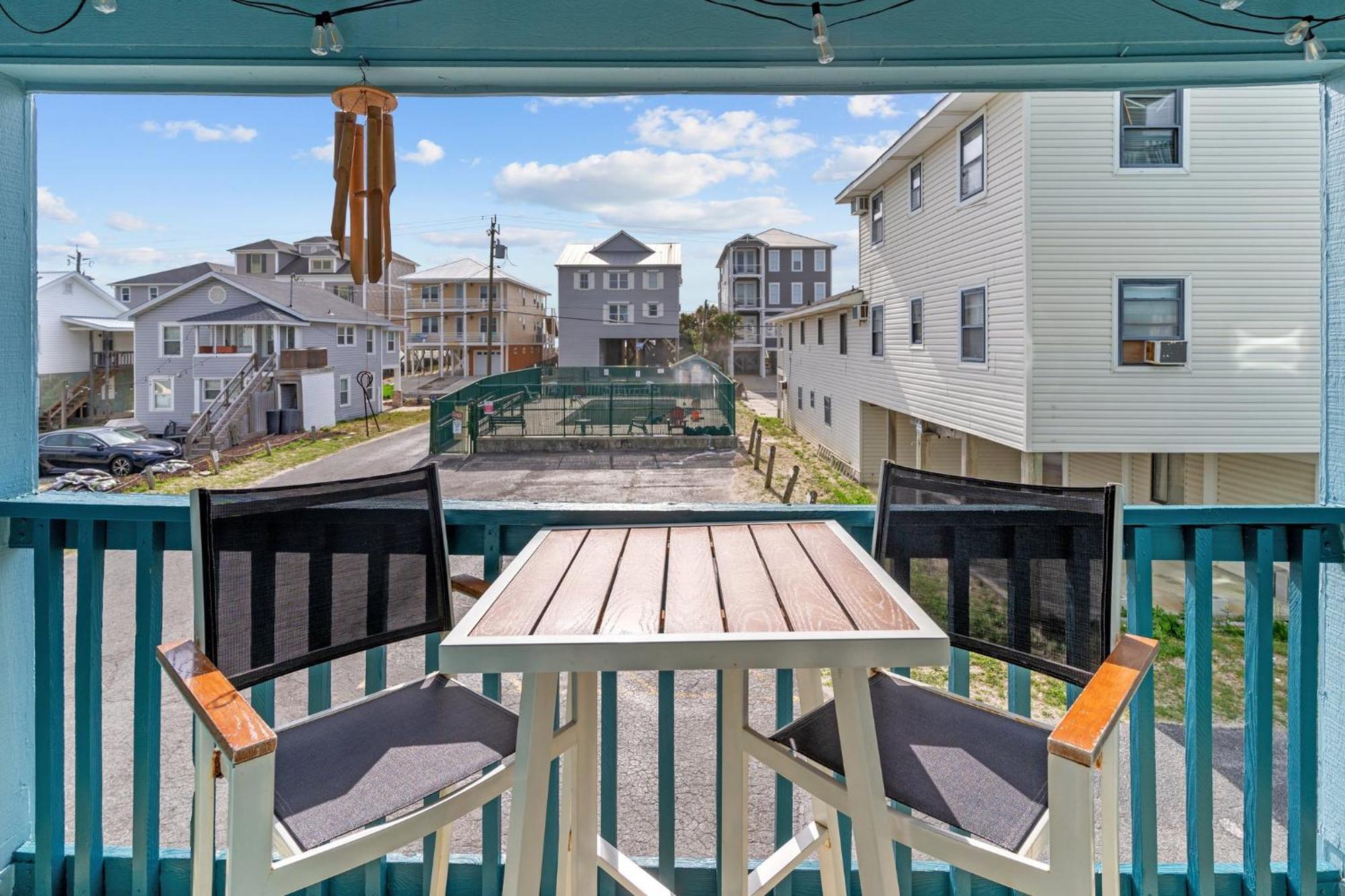 Hang Ten Hideaway, Pool, Condo, Parking - 6 Person Max Occupancy Carolina Beach Esterno foto
