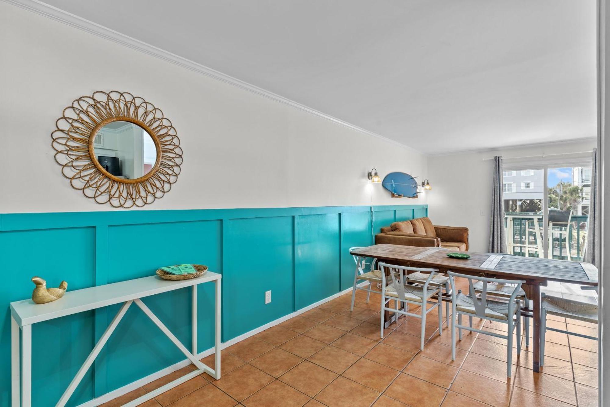 Hang Ten Hideaway, Pool, Condo, Parking - 6 Person Max Occupancy Carolina Beach Esterno foto