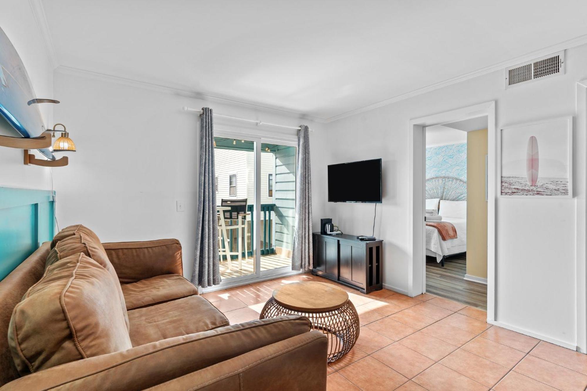Hang Ten Hideaway, Pool, Condo, Parking - 6 Person Max Occupancy Carolina Beach Esterno foto